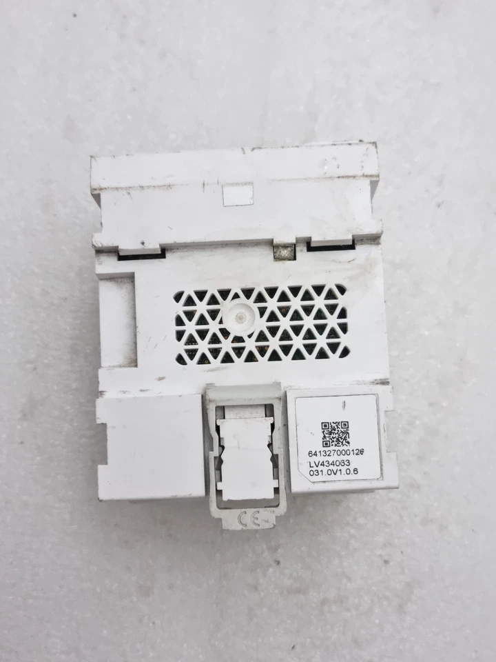 Schneider LV434063 IO Module 24Vdc 165mA LV434063